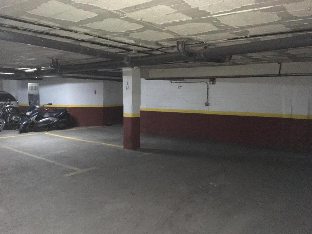 Conde Center Premium Suites, Free Parking Siviglia Esterno foto