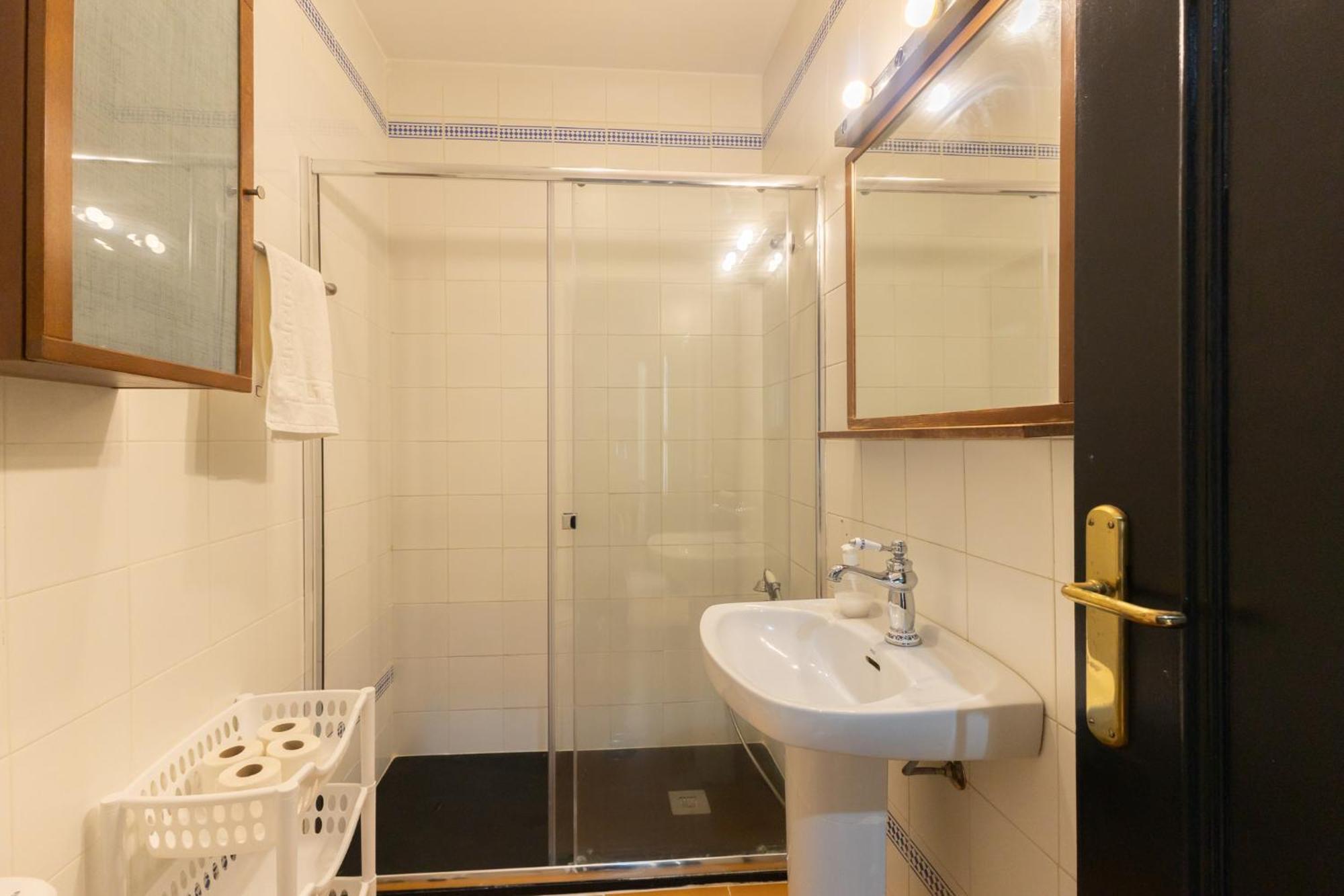 Conde Center Premium Suites, Free Parking Siviglia Esterno foto