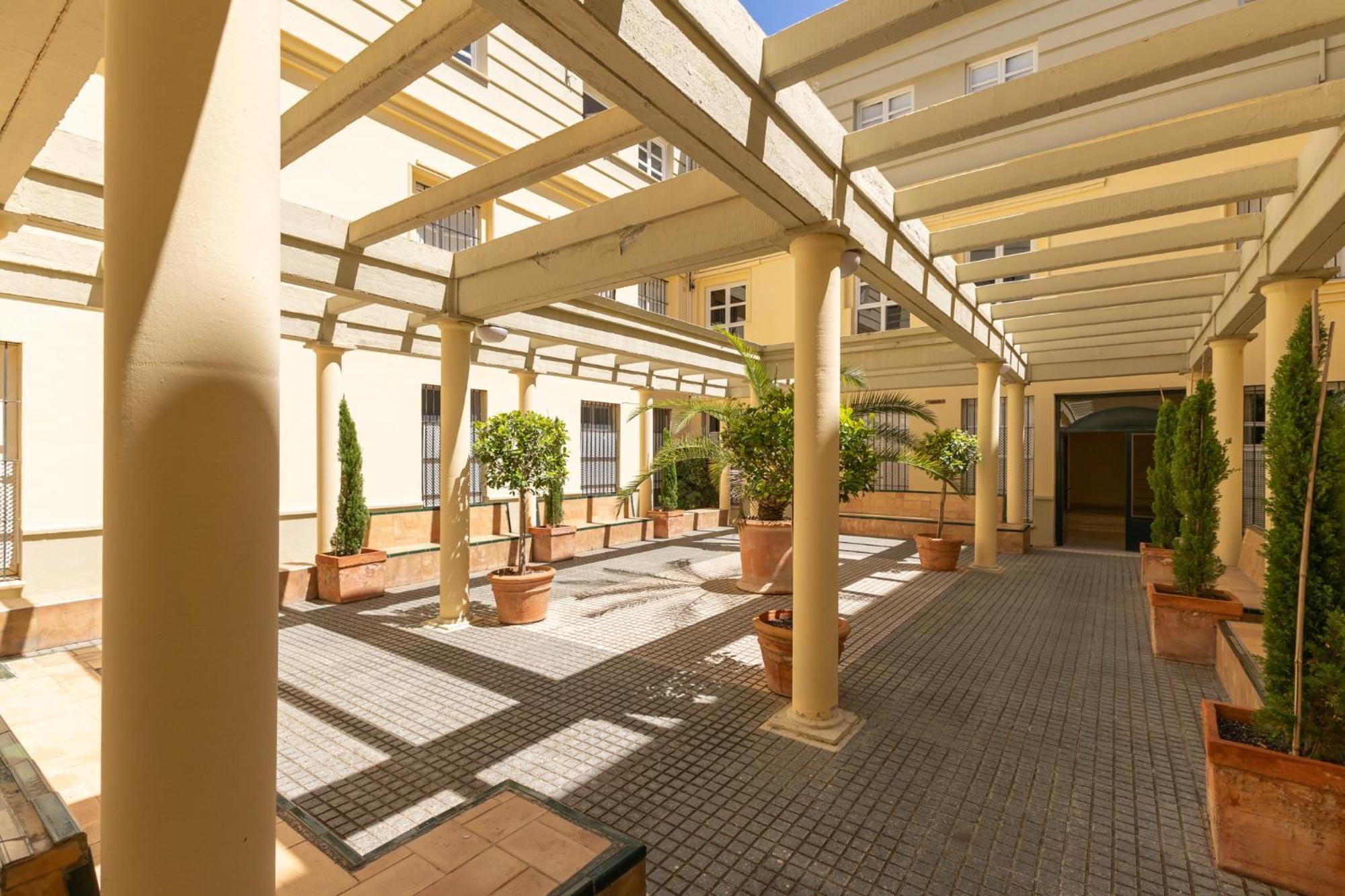 Conde Center Premium Suites, Free Parking Siviglia Esterno foto